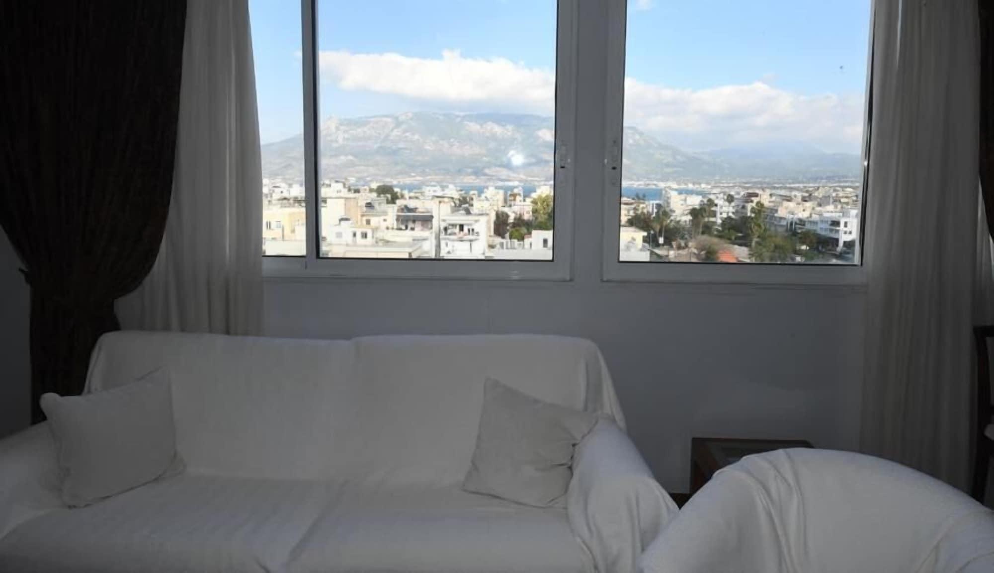 Ephira Hotel Corinth Eksteriør bilde