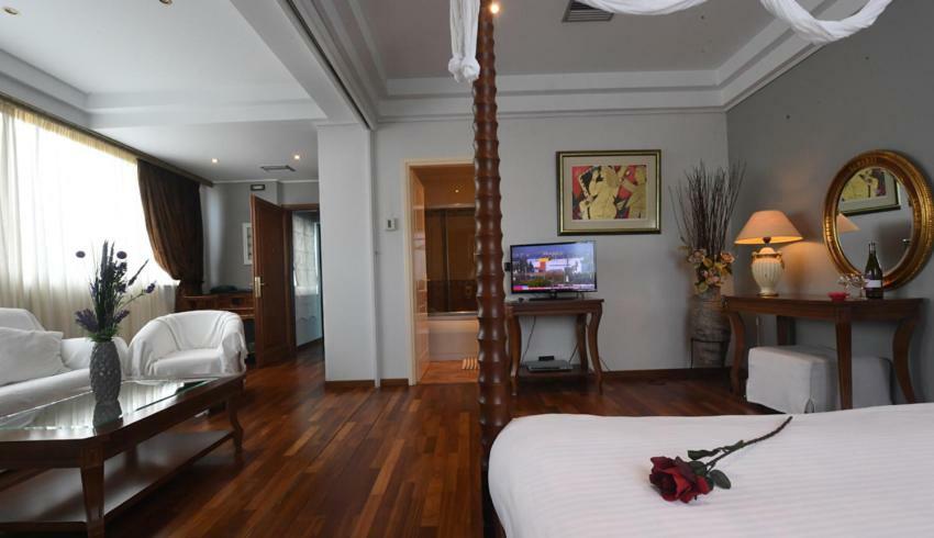 Ephira Hotel Corinth Eksteriør bilde